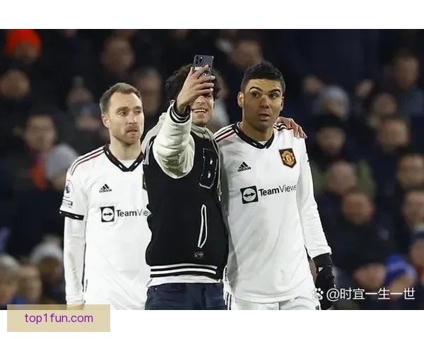 曼联冬窗第二名离队球员顺利通过体检 本周将正式官宣阿贾克斯欲租借阿莫林旧部